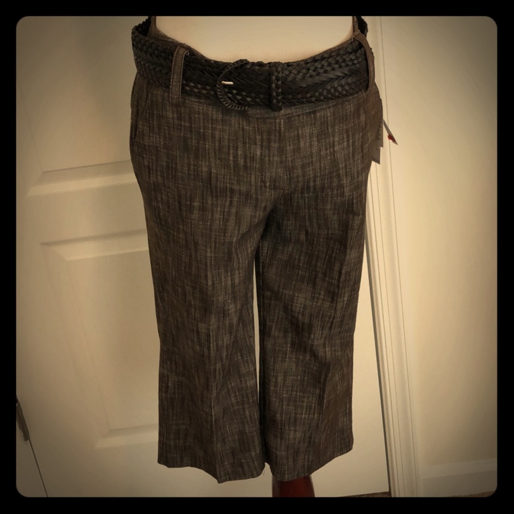 NWT Larry Levine 8P chocolate gray cropped pants